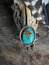 Load image into Gallery viewer, Turquoise #8 Mine Cuff